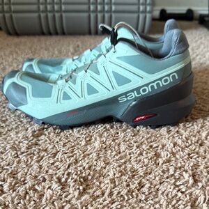 NWOT Salomon Aqua and Gray Trail Shoes